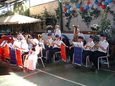 Jugendblasorchester Sachsenwald auf der 775-Jahrfeier in Möhnsen