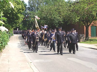 Amtswehrfest 2009 in Fuhlenhagen - Marsch durch Fuhlenhagen