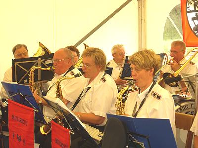 75 Jahre Feuerwehr Basthorst - Teil unseres Saxophonregisters