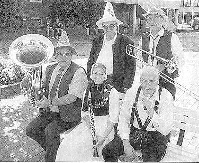 Bergedorfer Zeitung 7.9.2006 kündigt Oktoberfest Schwarzenbek an - Bild anklicken zum Vergrößern