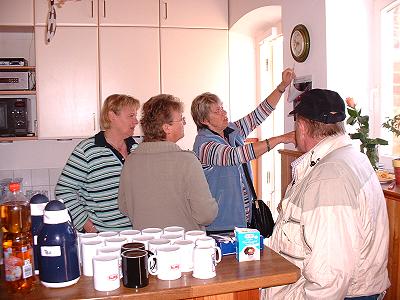 Gemeinsames Frühsück Jugendblasorchester Sachsenswald und Køge Musikskoles Messingorkestret im Bürgerhaus