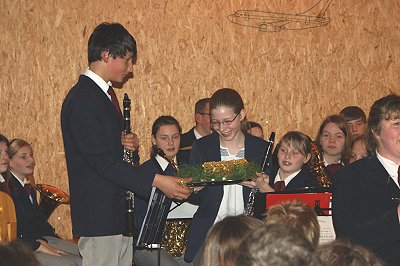 Auftritt des  Jugendblasorchester Sachsenwald beim Firmenjubiäum