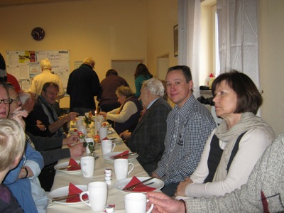 Gemeinsames Frühstück im Vereinsheim der Möhnsener Musikanten