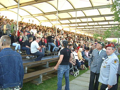 Feierliches Gelöbnis vor dem Berliner Reichstag 2009