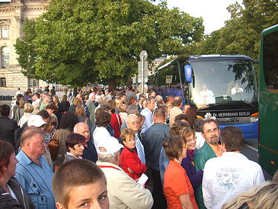 Feierliches Gelöbnis vor dem Berliner Reichstag 2009