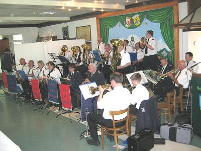 Schützenfest 2010 in Gülzow mit dem Musikzug Möhnsen - Bild durch anklicken vergßern