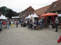 Die Möhnsener Musikanten auf dem Herbstmarkt 2013 auf Gut Basthorst - Bild zum Vergrößern bitte anklicken