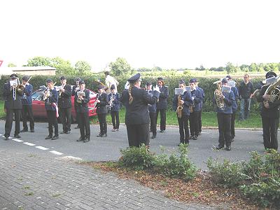 Jugendblasorchester Sachsenwald beim Kinderfest in Möhnsen