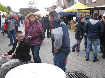 Die Möhnsener Musikanten auf dem Martinimarkt  - Bild zum Vergrößern bitte anklicken