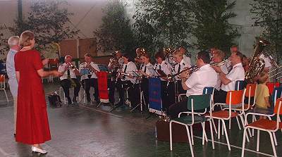 Musikzug Möhnsen spielt zum Ausklang