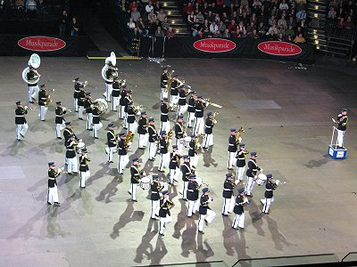 Musikparade 2011 in der o2 World in Hamburg - Musikkorps Amigo aus der Niederlande - Bild anklicken zum Vergrößern