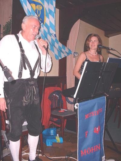 Richard und Larissa auf dem 2. Basthorster Oktoberfest