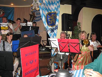 6. zünftiges Oktoberfest in Basthorst 2010 mit dem Musikzug Möhnsen