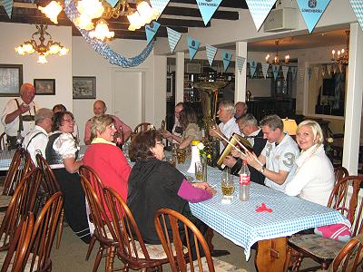 6. zünftiges Oktoberfest in Basthorst 2010 mit dem Musikzug Möhnsen