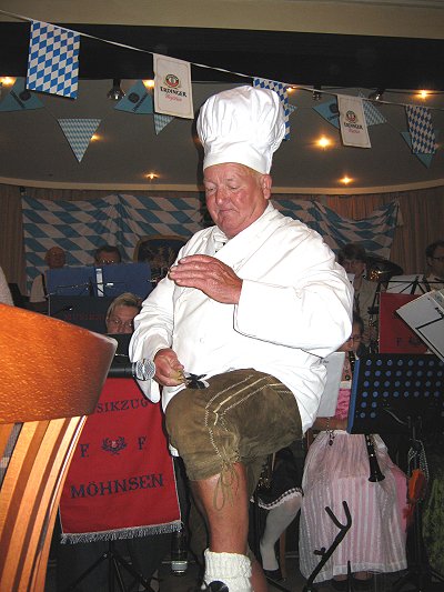 7. zünftiges Oktoberfest in Basthorst 2010 mit dem Musikzug Möhnsen  