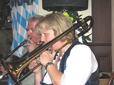 7. zünftiges Oktoberfest in Basthorst 2010 mit dem Musikzug Möhnsen  