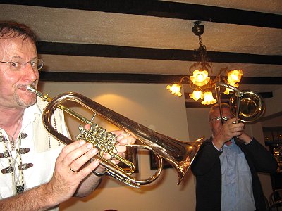 7. zünftiges Oktoberfest in Basthorst 2010 mit dem Musikzug Möhnsen  