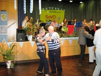 Die Möhnsener Musikanten auf dem Oktoberfest im Glinder Bürgerhaus - Bild zum Vergrößern bitte anklicken