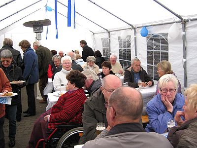 Oktoberfest bei Ankes Trachtengalerie in Linau - Bild anklicken zum Vergrößern