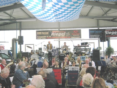 Oktoberfest 2012 im Autohaus Riegel in Trittau mit den Möhnsener Musikanten