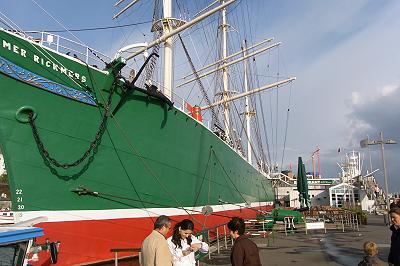 Jugendblasorchester Sachsenwald spielte auf der Rickmer Rickmers