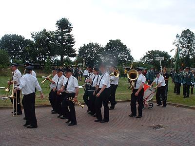 Musikzug Möhnsen beim Schützenfest 2004 in Trittau