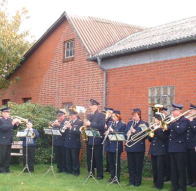 Volkstrauertag in Möhnsen 2005