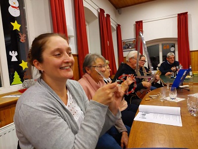 Das Jahr endet für die Möhnsener Musikanten mit einer schönen Weihnachtsfeier im Dorfhaus